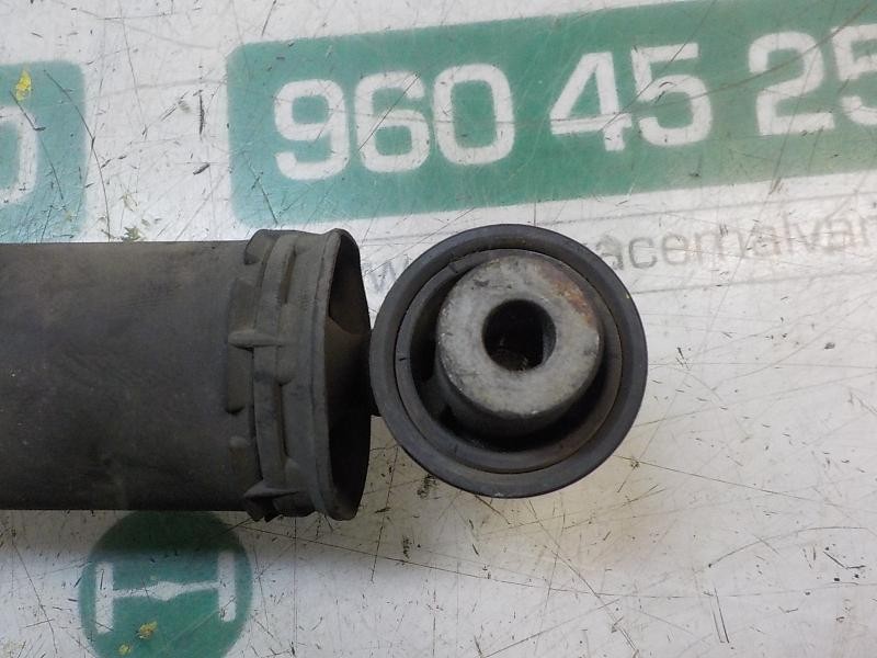 Recambio de amortiguador trasero derecho para renault megane iii berlina 5 p expression referencia OEM IAM   
