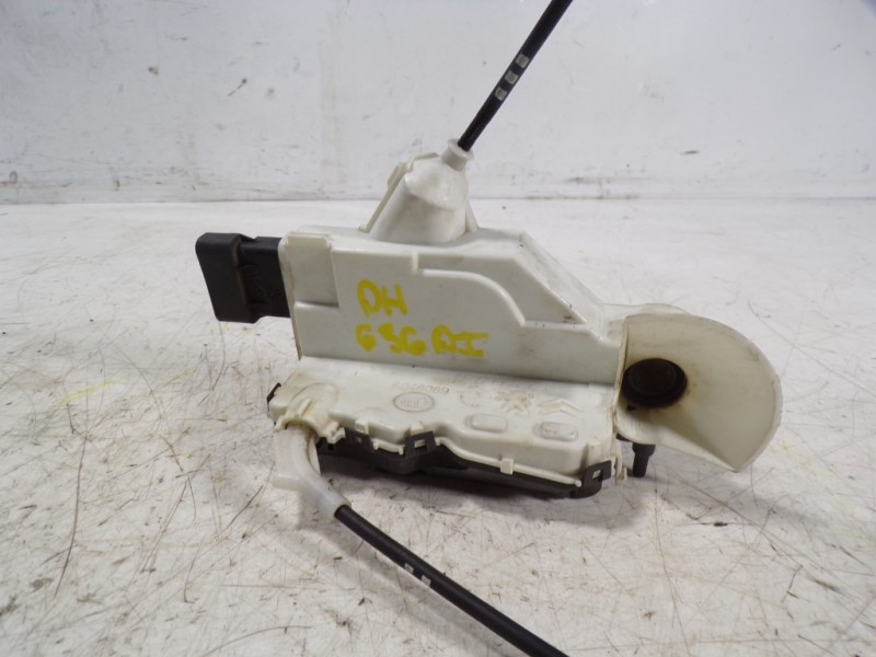 Recambio de cerradura puerta delantera izquierda para peugeot 3008 1.6 blue-hdi fap referencia OEM IAM 9800623180 006231 