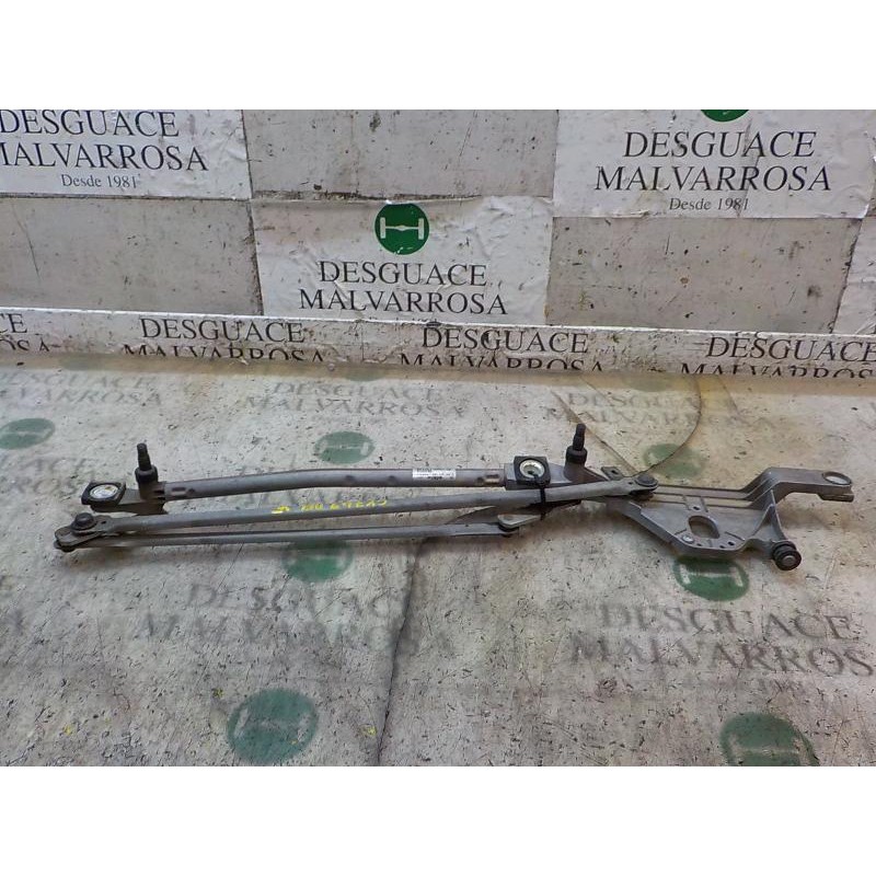 Recambio de articulacion limpia delantero para ford focus lim. (cb4) 1.6 tdci cat referencia OEM IAM 1704580  