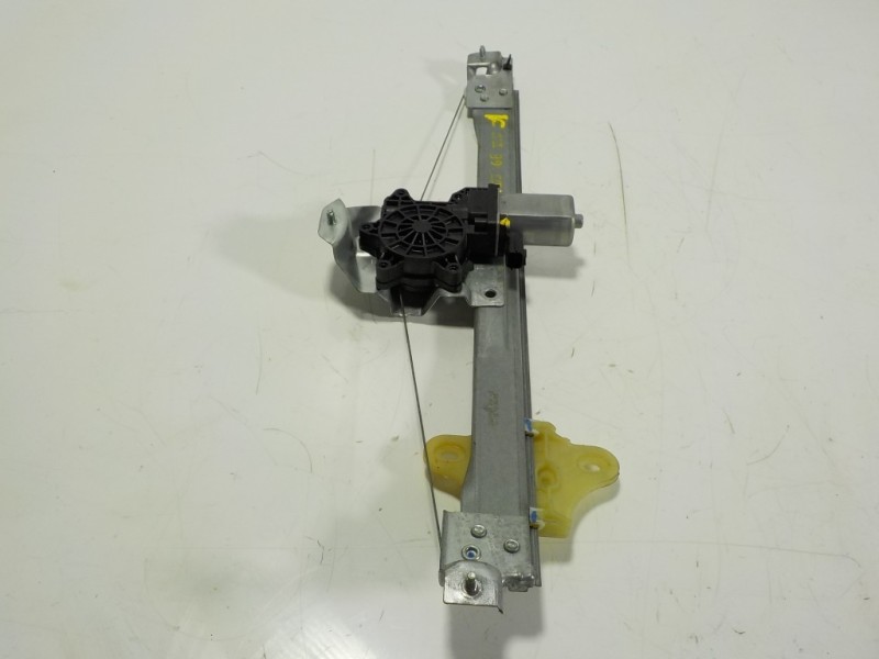 Recambio de elevalunas delantero derecho para renault captur 1.2 tce energy referencia OEM IAM 807200713R 128001471B 9030319C