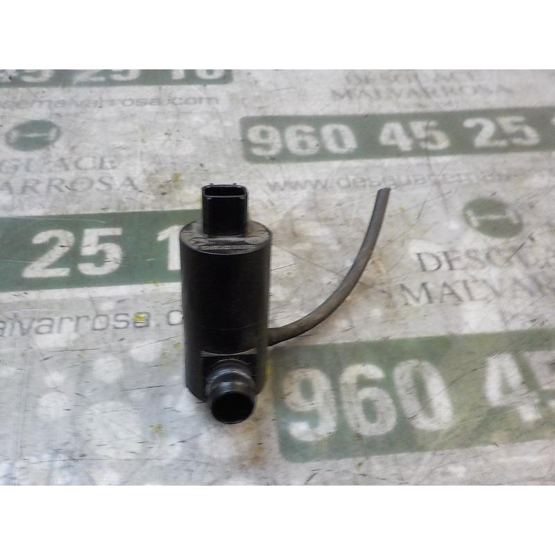 Recambio de bomba limpia para toyota aygo 1.0 cat referencia OEM IAM 8533002040  