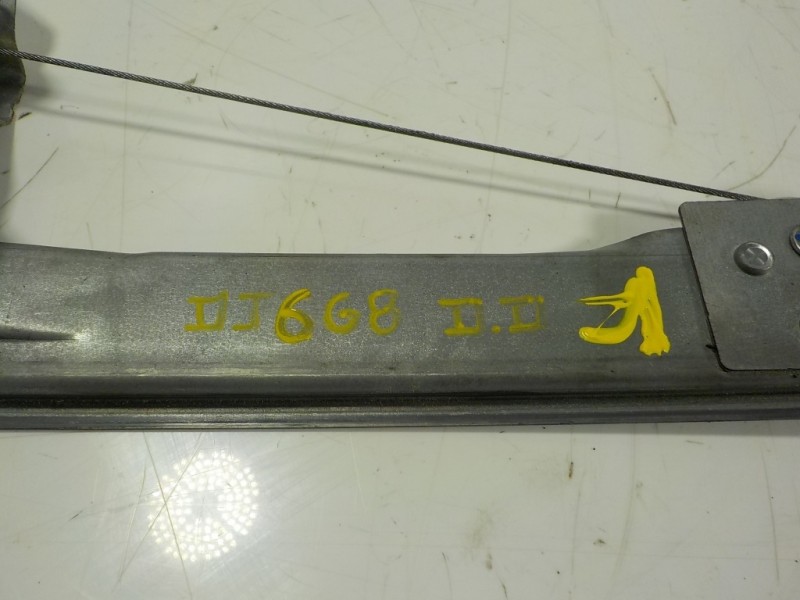 Recambio de elevalunas delantero derecho para renault captur 1.2 tce energy referencia OEM IAM 807200713R 128001471B 9030319C