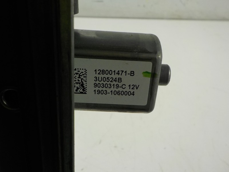 Recambio de elevalunas delantero derecho para renault captur 1.2 tce energy referencia OEM IAM 807200713R 128001471B 9030319C