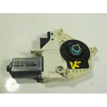 MOTOR ELEVALUNAS DELANTERO IZQUIERDO 8K0959801 