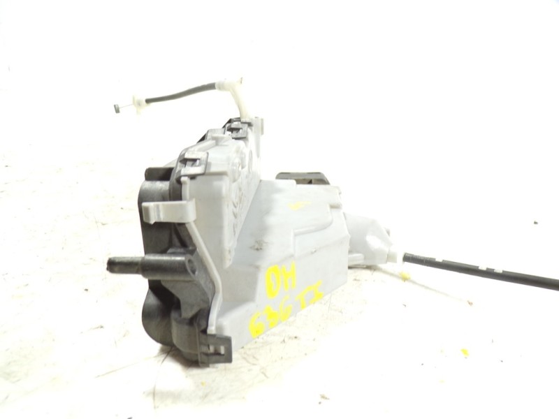 Recambio de cerradura puerta trasera izquierda para peugeot 3008 1.6 blue-hdi fap referencia OEM IAM 9800623780 006237 