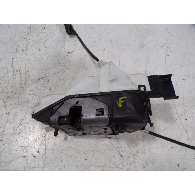 Recambio de cerradura puerta trasera izquierda para peugeot 3008 1.6 blue-hdi fap referencia OEM IAM 9800623780 006237 