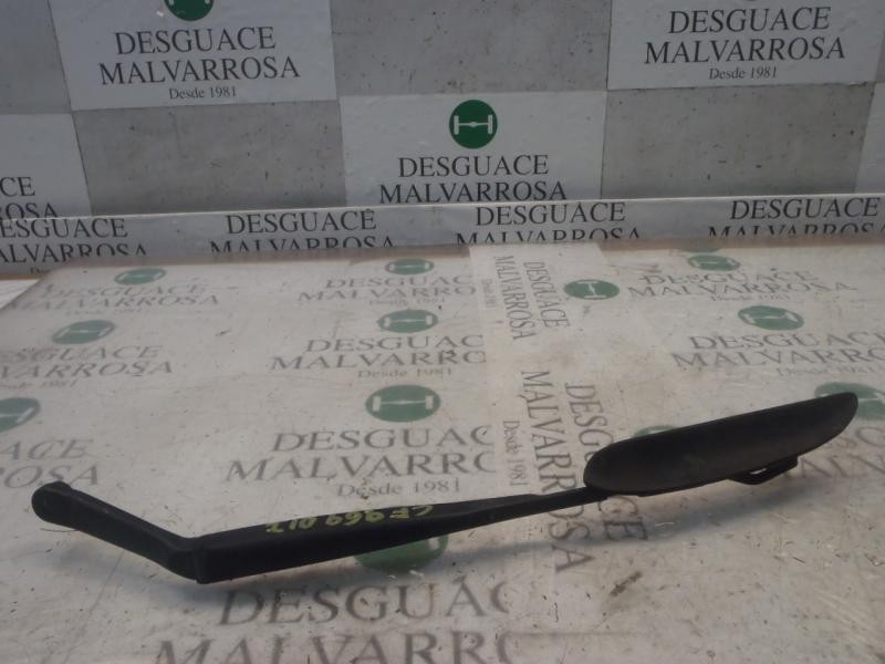 Recambio de brazo limpia delantero izquierdo para hyundai santa fe (sm) 2.4 gls referencia OEM IAM 9831026010  