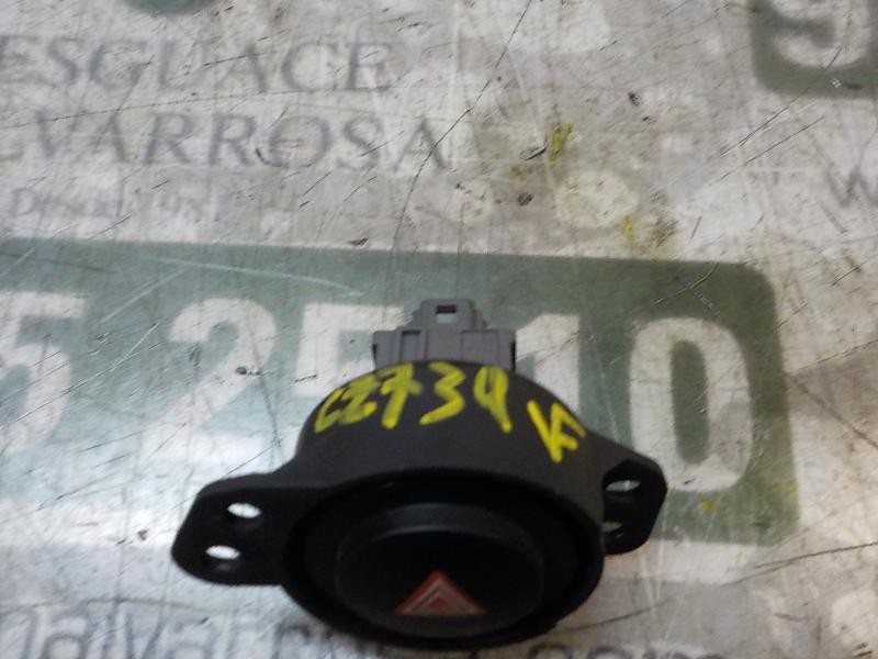 Recambio de warning para toyota aygo 1.0 cat referencia OEM IAM 843320H020  