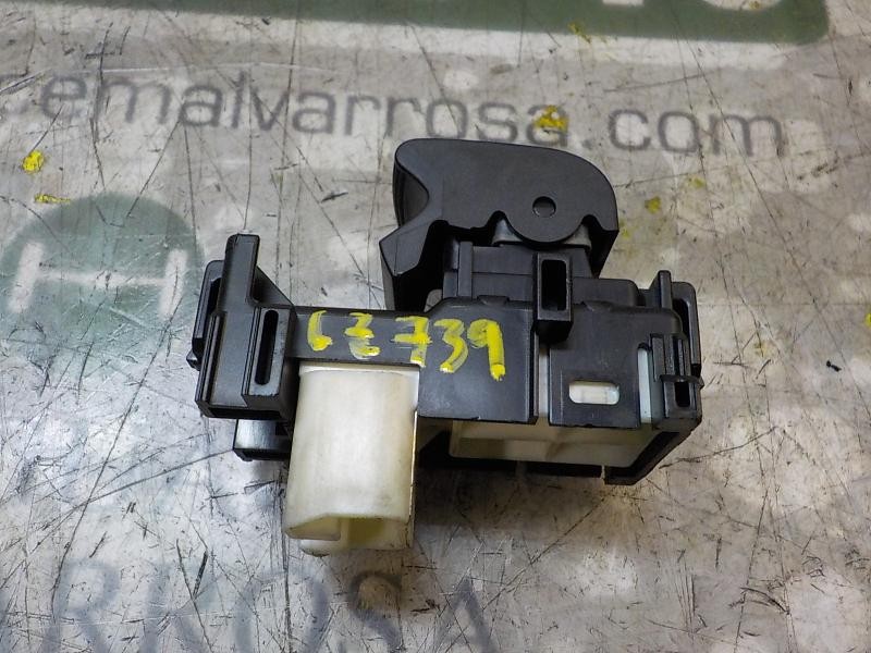 Recambio de mando elevalunas delantero derecho para toyota aygo 1.0 cat referencia OEM IAM 848100D030  