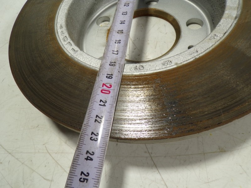 Recambio de disco freno trasero para audi a1 sportback (gba) 1.0 tfsi referencia OEM IAM 2Q0615601H  