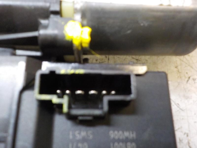 Recambio de motor elevalunas delantero derecho para renault megane iii berlina 5 p expression referencia OEM IAM   