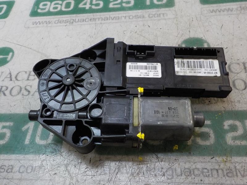 Recambio de motor elevalunas delantero izquierdo para renault megane iii berlina 5 p expression referencia OEM IAM   