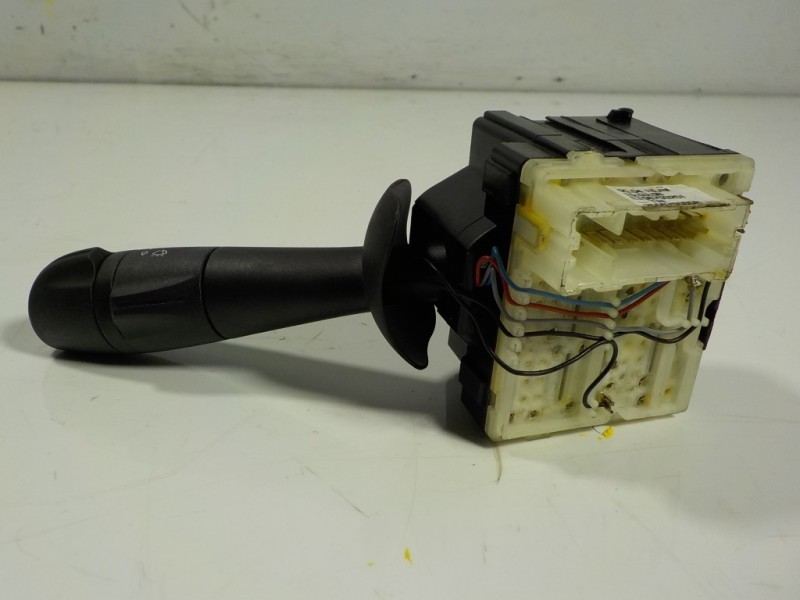 Recambio de mando limpia para renault captur 1.2 tce energy referencia OEM IAM 8201168016 255676085R 