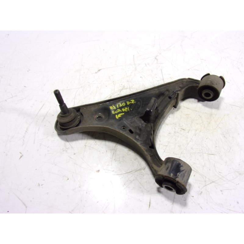 Recambio de brazo suspension superior delantero izquierdo para land rover discovery 4 tdv6 se referencia OEM IAM LR014133  