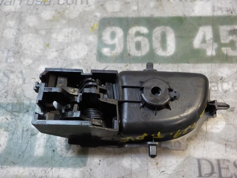 Recambio de maneta interior trasera derecha para toyota aygo 1.0 cat referencia OEM IAM   