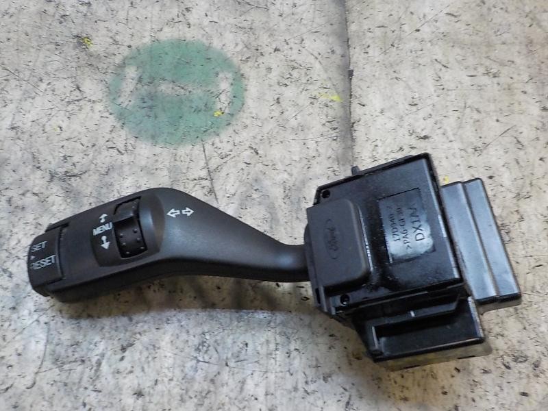 Recambio de mando intermitentes para ford focus lim. (cb4) 1.6 tdci cat referencia OEM IAM 1362588  