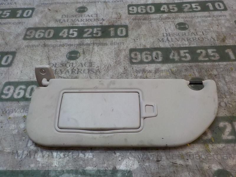 Recambio de parasol izquierdo para toyota aygo 1.0 cat referencia OEM IAM 047410H080B0  