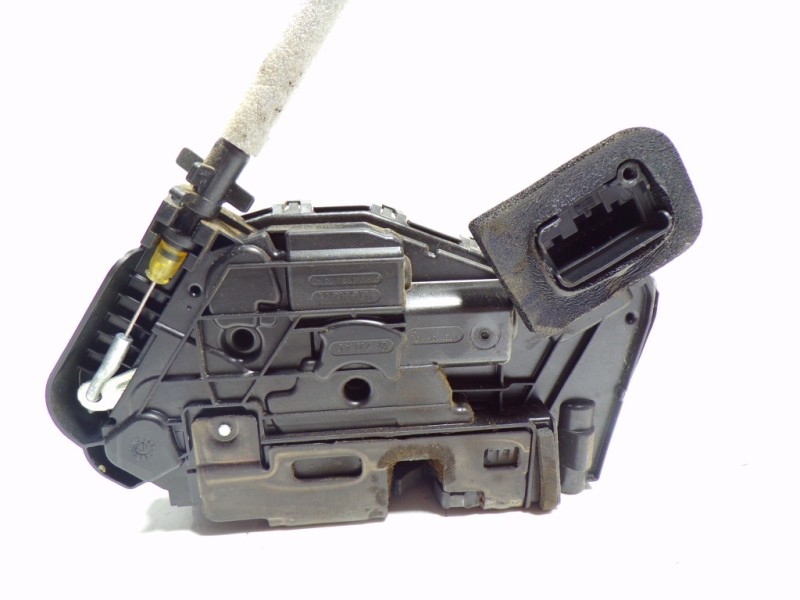 Recambio de cerradura puerta delantera derecha para seat arona 1.0 tsi referencia OEM IAM 5TB837016A 5TB837016A 