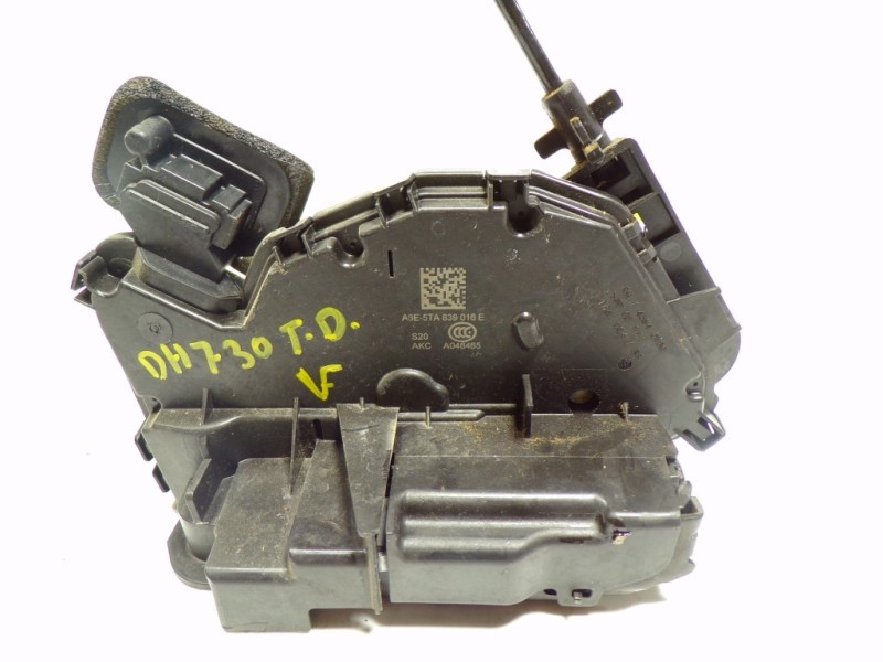 Recambio de cerradura puerta trasera derecha para seat arona 1.0 tsi referencia OEM IAM 5TA839016E 5TA839016E 