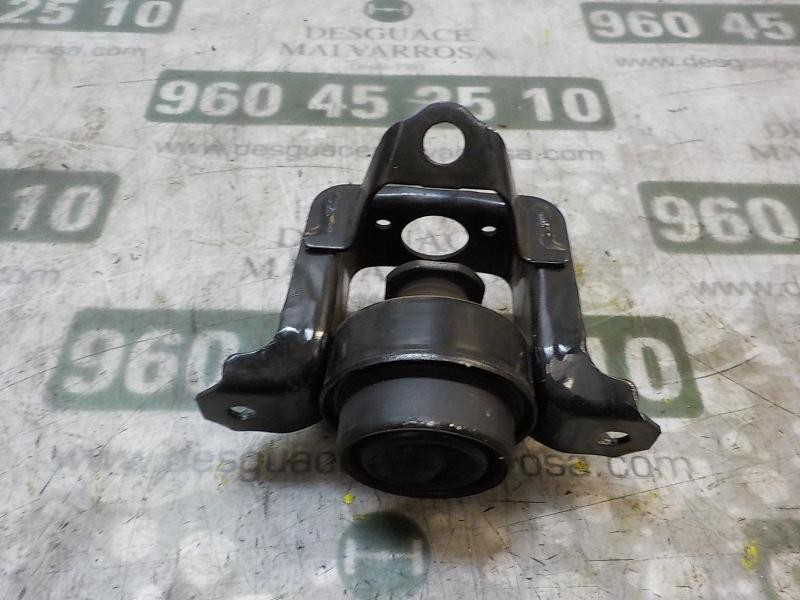 Recambio de soporte motor derecho para toyota aygo 1.0 cat referencia OEM IAM 123050Q031  