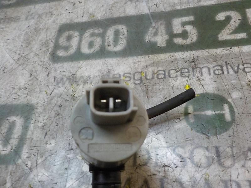 Recambio de bomba limpia para toyota aygo 1.0 cat referencia OEM IAM 8533002030  