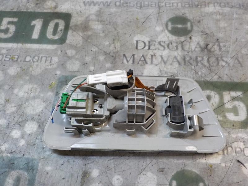 Recambio de piloto interior para toyota aygo 1.0 cat referencia OEM IAM 812600H020B0  