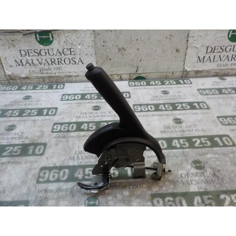 Recambio de palanca freno de mano para toyota aygo 1.0 cat referencia OEM IAM 462010H020B0  