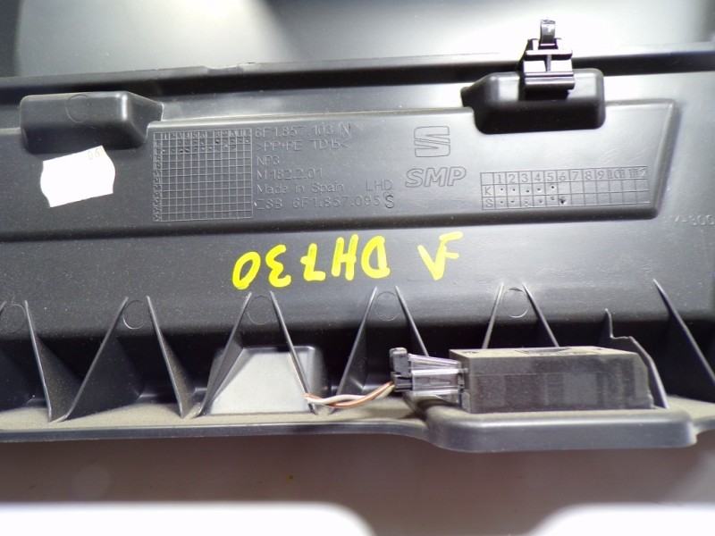 Recambio de guantera para seat arona 1.0 tsi referencia OEM IAM 6F1857095S82V  