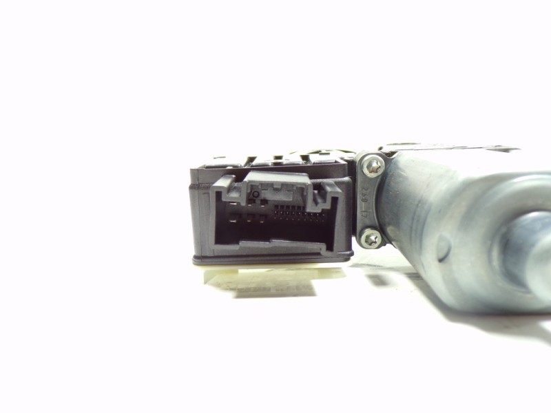 Recambio de motor elevalunas delantero derecho para seat arona 1.0 tsi referencia OEM IAM 2Q1959882D 2Q1959882D 0130822064