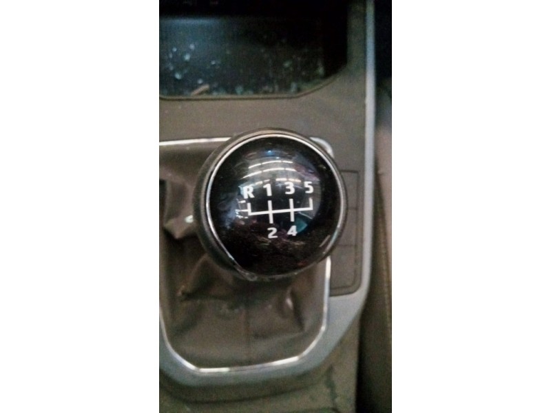 Recambio de palanca cambio para seat arona 1.0 tsi referencia OEM IAM 2Q0711049J 5Q07110621 