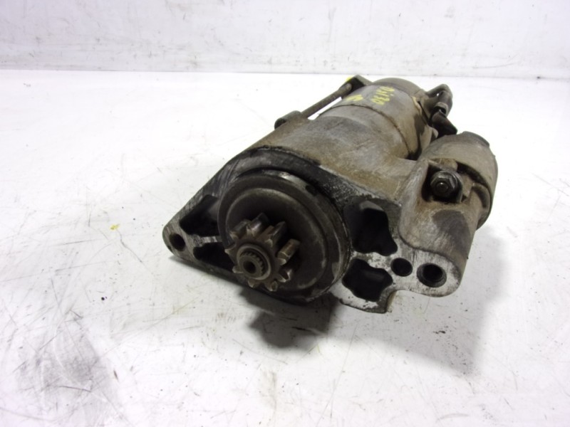 Recambio de motor arranque para land rover discovery 4 tdv6 se referencia OEM IAM LR013540 AH2211001AC 