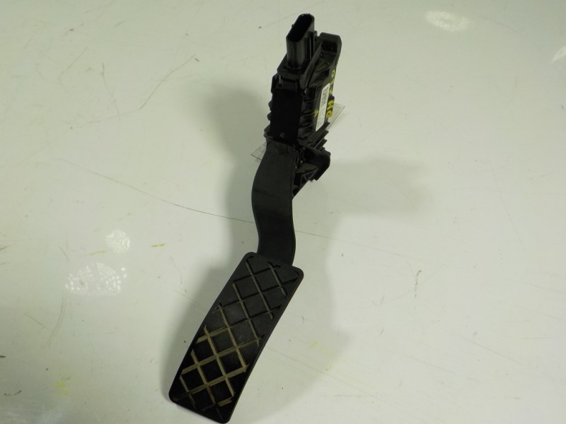 Recambio de potenciometro pedal para seat arona 1.0 tsi referencia OEM IAM 5Q1723503H 5Q1723503H 