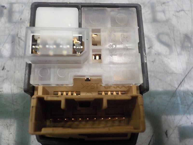 Recambio de mando retrovisor para toyota verso 1.6 16v cat referencia OEM IAM 848700F030  