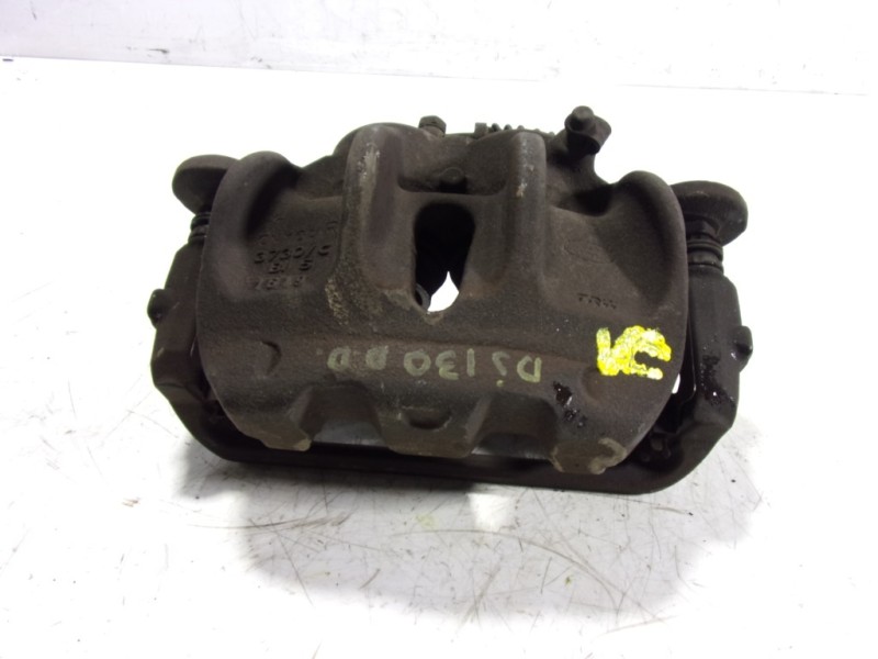 Recambio de pinza freno delantera derecha para land rover discovery 4 tdv6 se referencia OEM IAM LR015569  