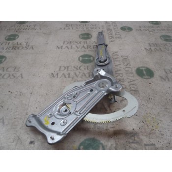 ELEVALUNAS TRASERO DERECHO 827208148R 