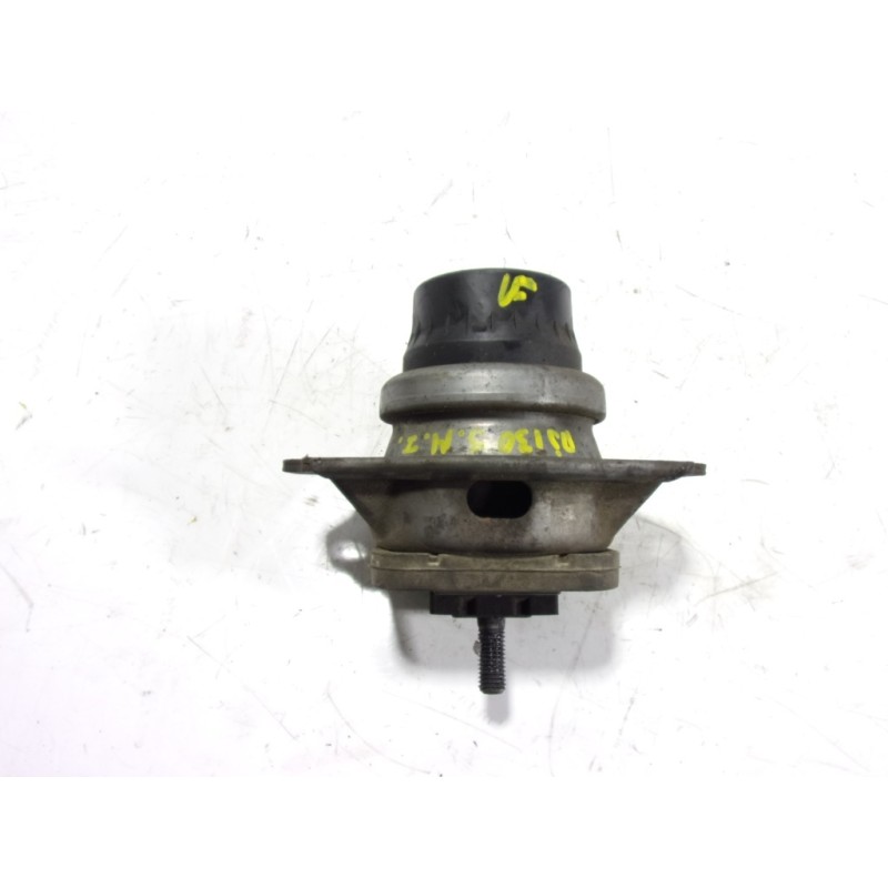 Recambio de soporte motor izquierdo para land rover discovery 4 tdv6 se referencia OEM IAM LR014113  