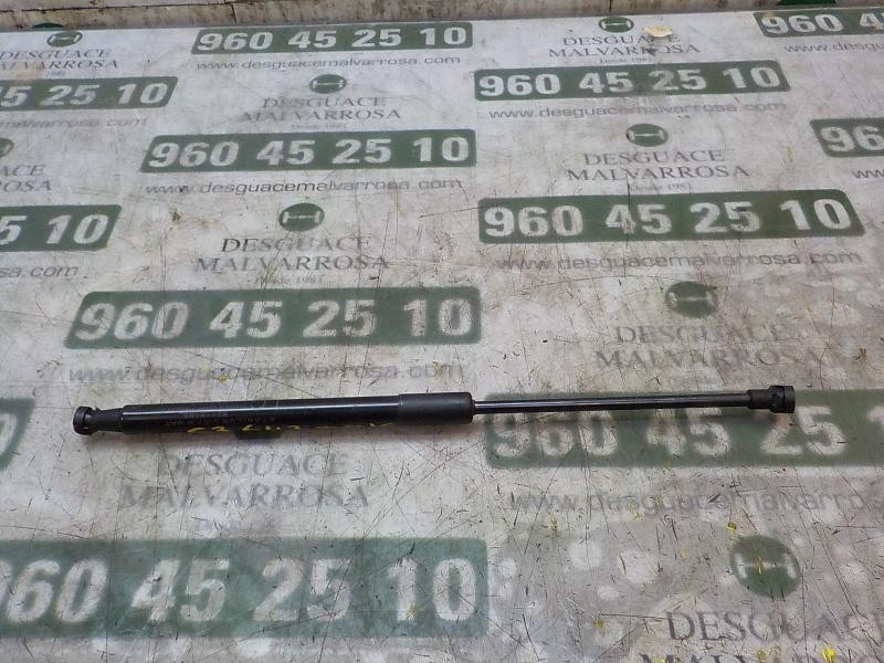 Recambio de amortiguadores maletero / porton para toyota yaris 1.0 cat referencia OEM IAM 689500D210  