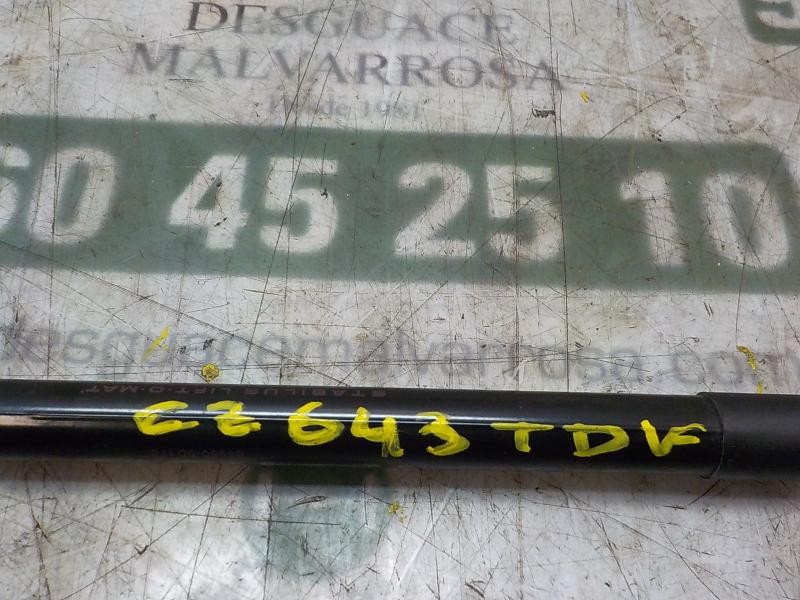 Recambio de amortiguadores maletero / porton para toyota yaris 1.0 cat referencia OEM IAM 689500D210  