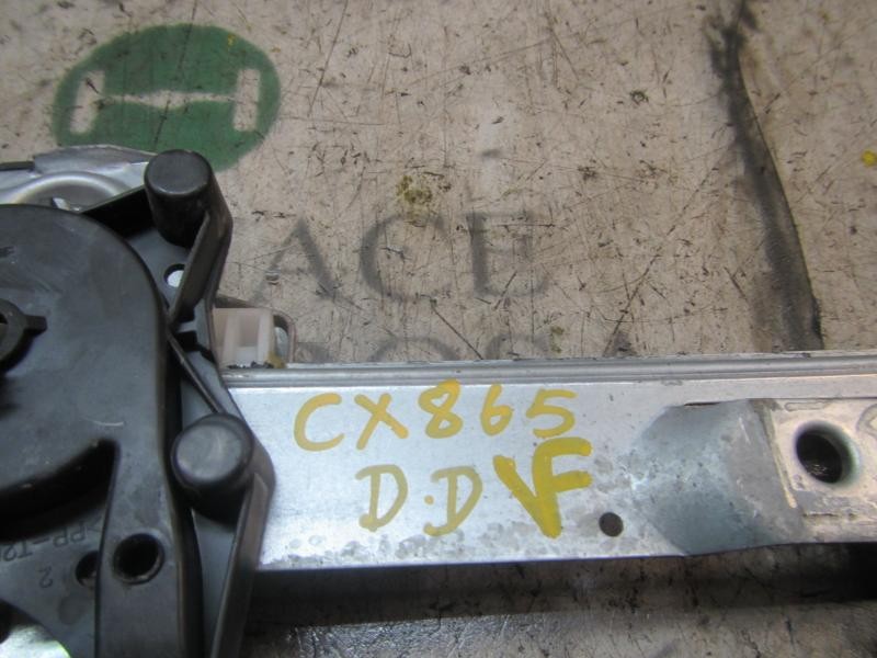 Recambio de elevalunas delantero derecho para ford fiesta (cb1) 1.25 16v cat referencia OEM IAM 1837993  