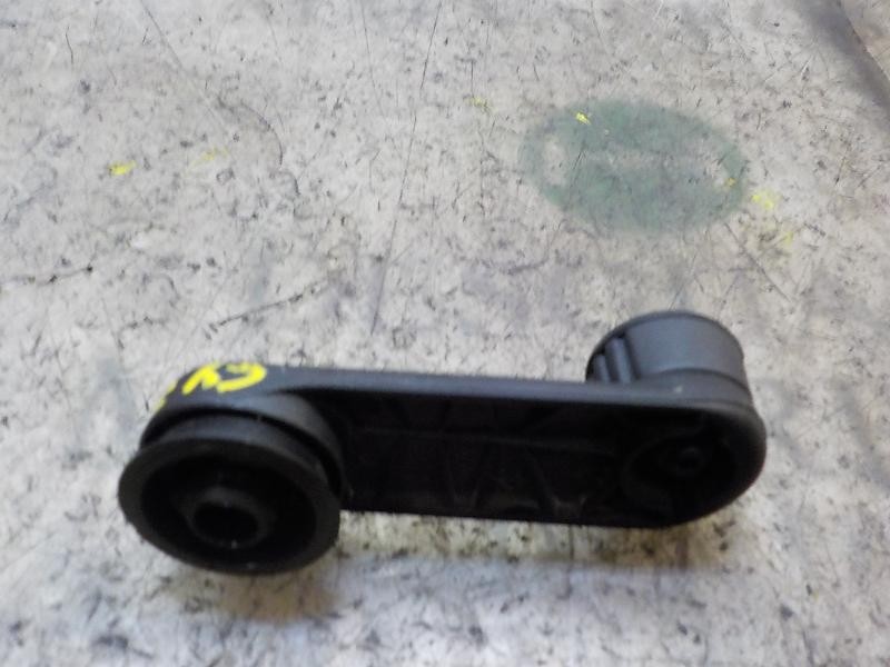 Recambio de maneta elevalunas trasera derecha para dacia logan ii 1.2 16v cat referencia OEM IAM 8200673745  