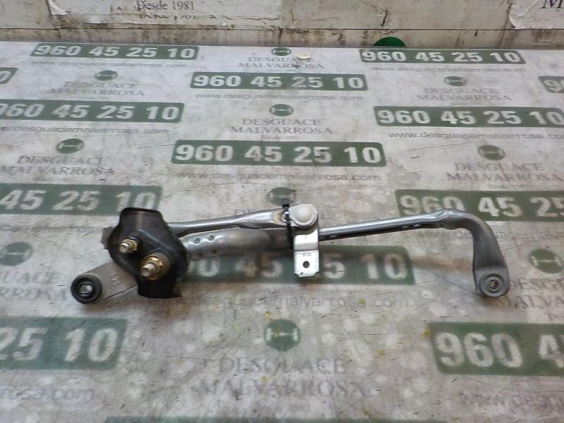 Recambio de articulacion limpia delantero para toyota yaris 1.0 cat referencia OEM IAM 851500D180  