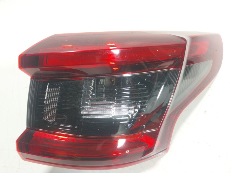 Recambio de piloto trasero derecho para nissan qashqai ii (j11, j11_) 1.6 dci referencia OEM IAM 26550HV00A  