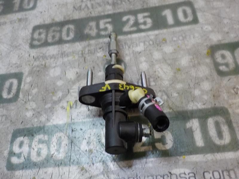 Recambio de bomba embrague para toyota yaris 1.0 cat referencia OEM IAM 314200D160  