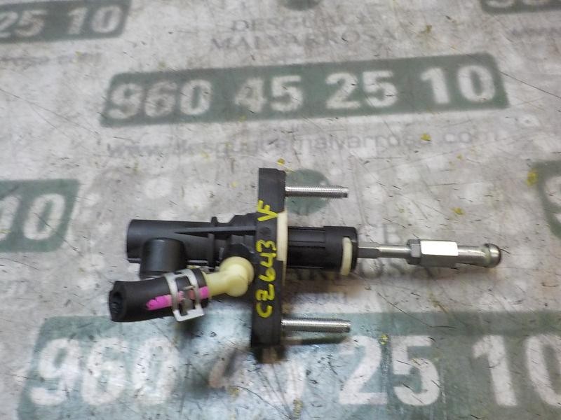 Recambio de bomba embrague para toyota yaris 1.0 cat referencia OEM IAM 314200D160  