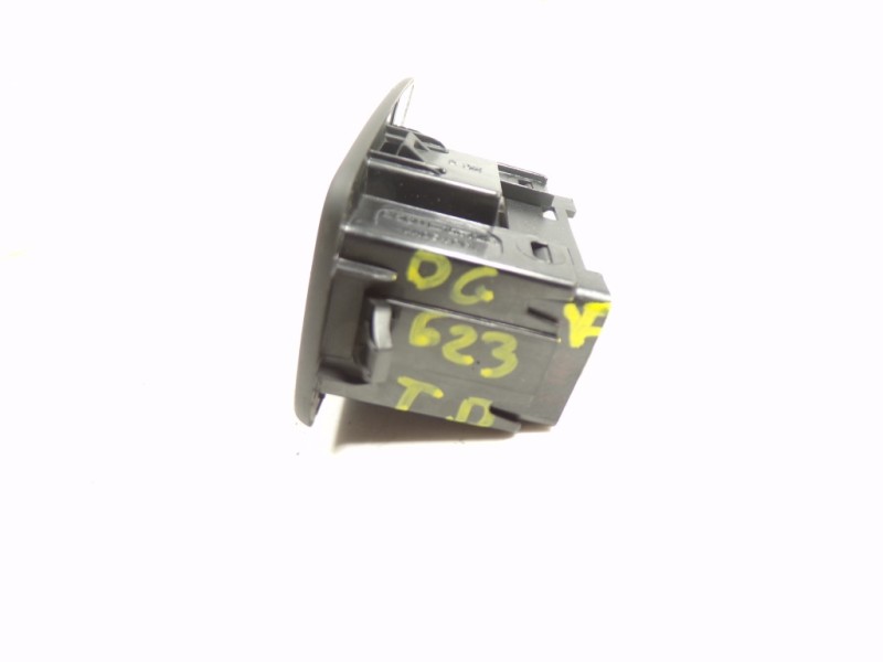 Recambio de mando elevalunas trasero derecho para jeep compass ii 2.0 m-jet cat referencia OEM IAM   