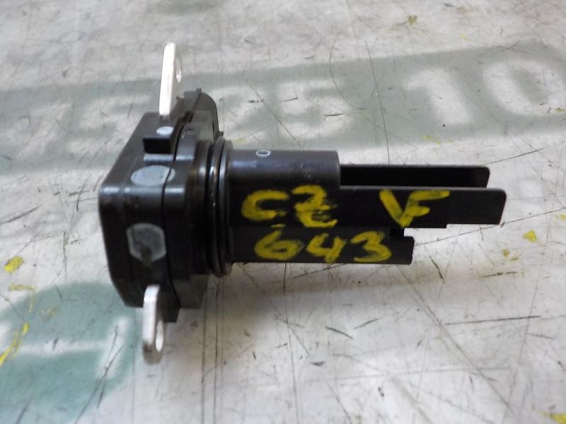 Recambio de caudalimetro para toyota yaris 1.0 cat referencia OEM IAM 222040V020 222040V020 VN1974005380