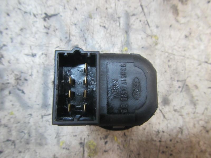 Recambio de mando retrovisor para ford fiesta (cb1) 1.25 16v cat referencia OEM IAM 4495427  