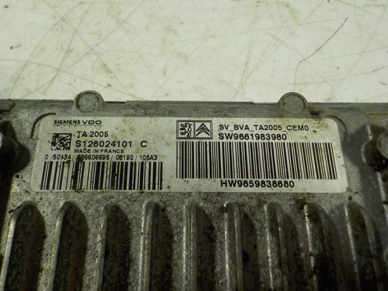 Recambio de centralita motor uce para peugeot 308 1.6 16v referencia OEM IAM  9661983980 