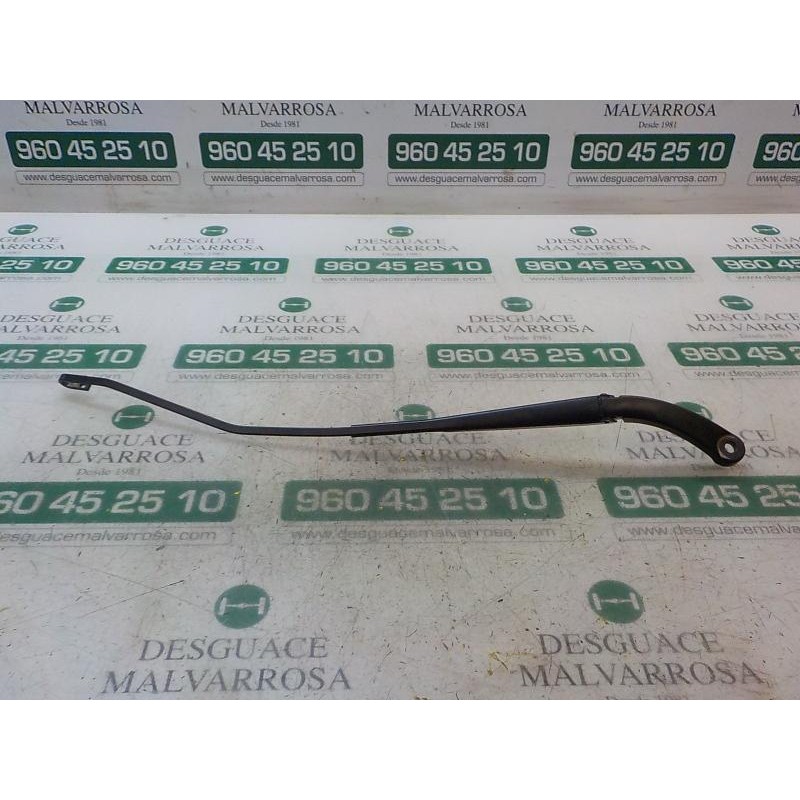 Recambio de brazo limpia delantero derecho para dacia dokker express ambiance referencia OEM IAM 288860926R  