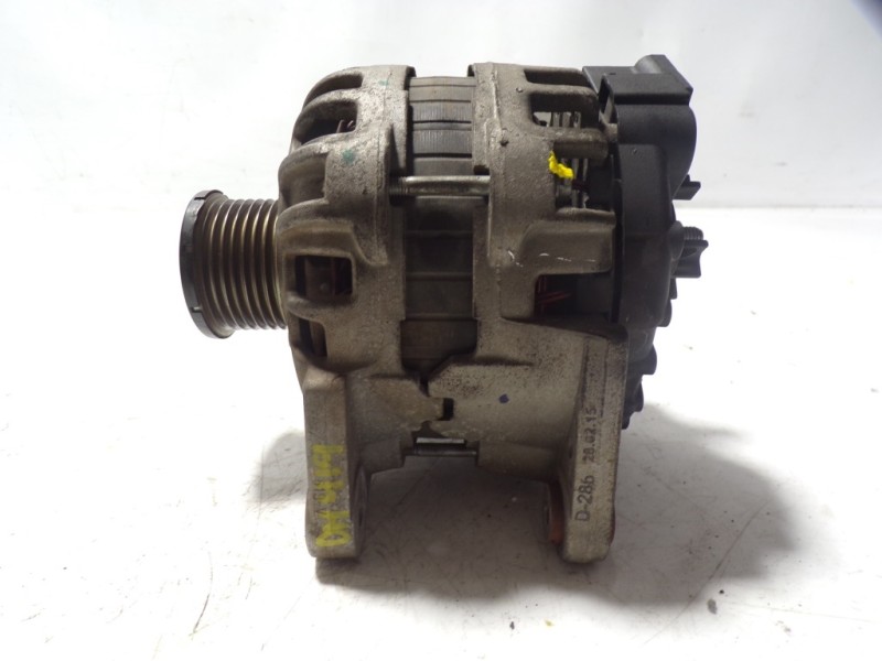 Recambio de alternador para dacia sandero 0.9 tce cat referencia OEM IAM 231000861R 231005079R F000BL0456